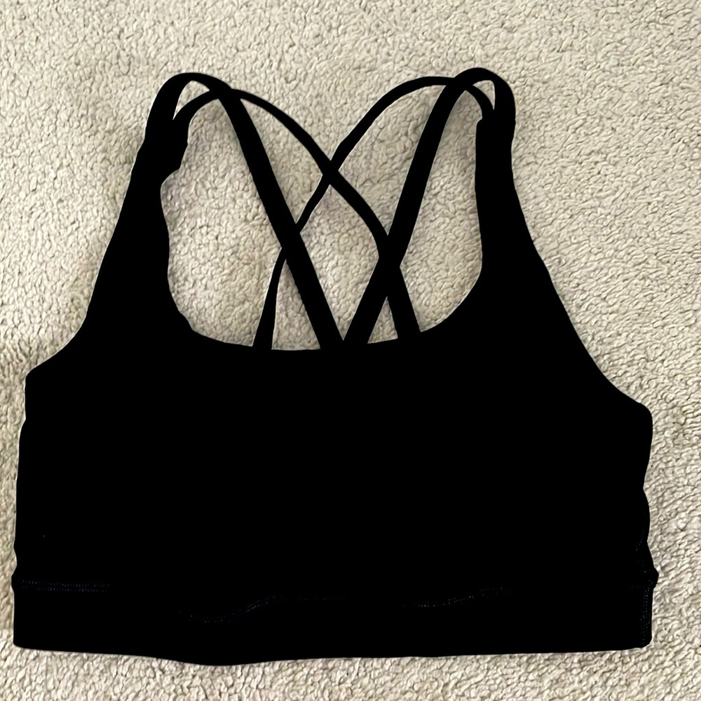 Lululemon crossback sports bra Sz 4 Black